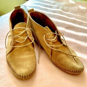 Vintage Minnetonka Moccasin Bootie